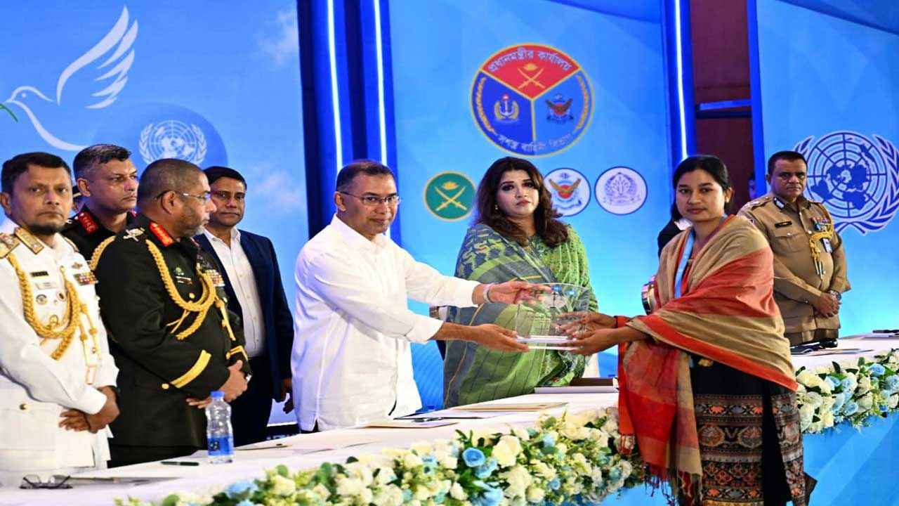 শহীদ ৬ শান্তিরক্ষীর পরিবার পেল প্রধানমন্ত্রীর বিশেষ সম্মাননা