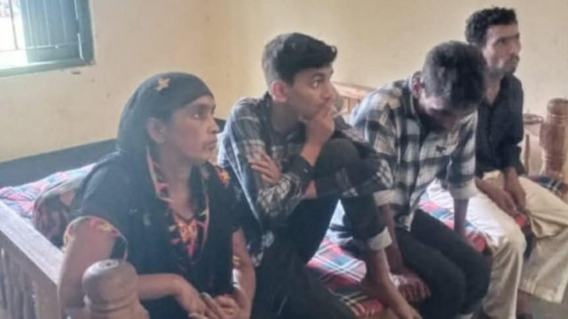 সীমান্তে দিয়ে বাংলাদেশে প্রবেশ করা ৪ জন আটক