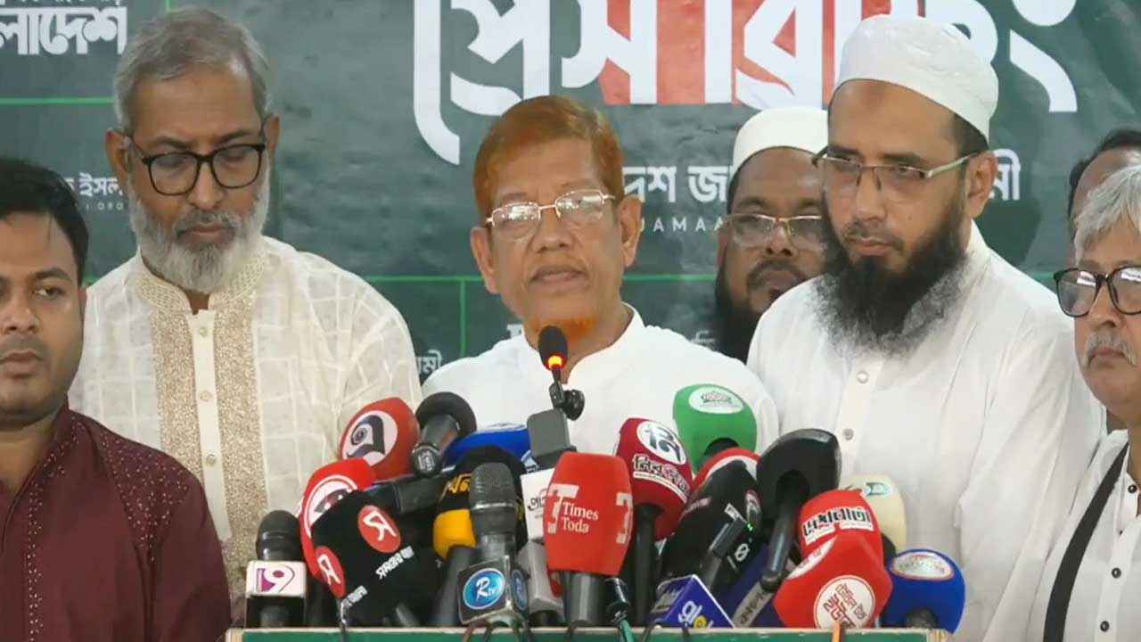 নতুন কর্মসূচিতে মাঠে নামছে ১১ দলীয় জোট