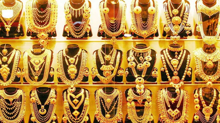 স্বর্ণের দামে বড় লাফ