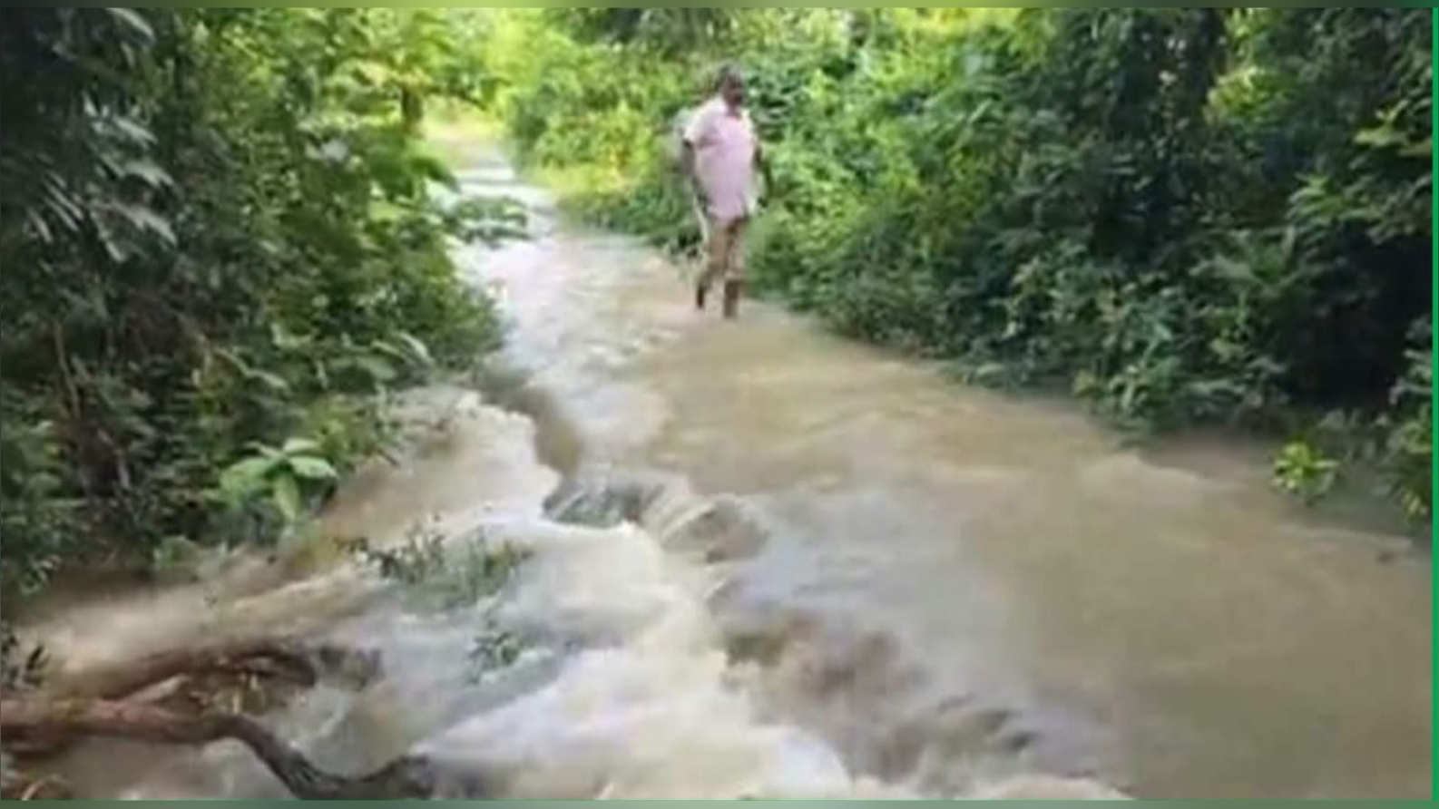 মুহুরী নদীর পানি বাড়ছে, ফুলগাজীতে বন্যা আতঙ্ক