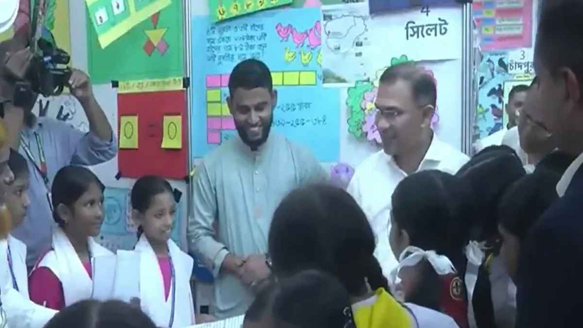 প্রাথমিক শিক্ষা পদক বিতরণ অনুষ্ঠানে প্রধানমন্ত্রী