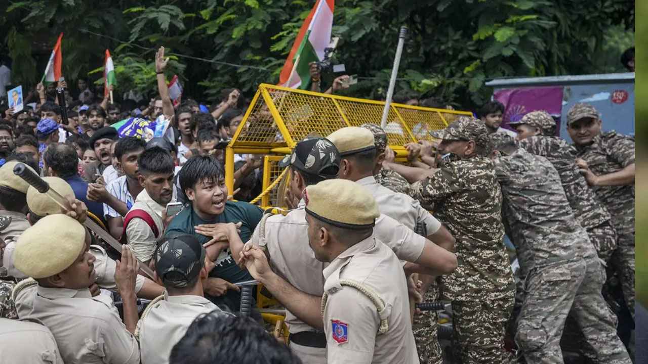 আন্দোলন চালিয়ে যাওয়ার ঘোষণা ককরোচ জনতা পার্টির