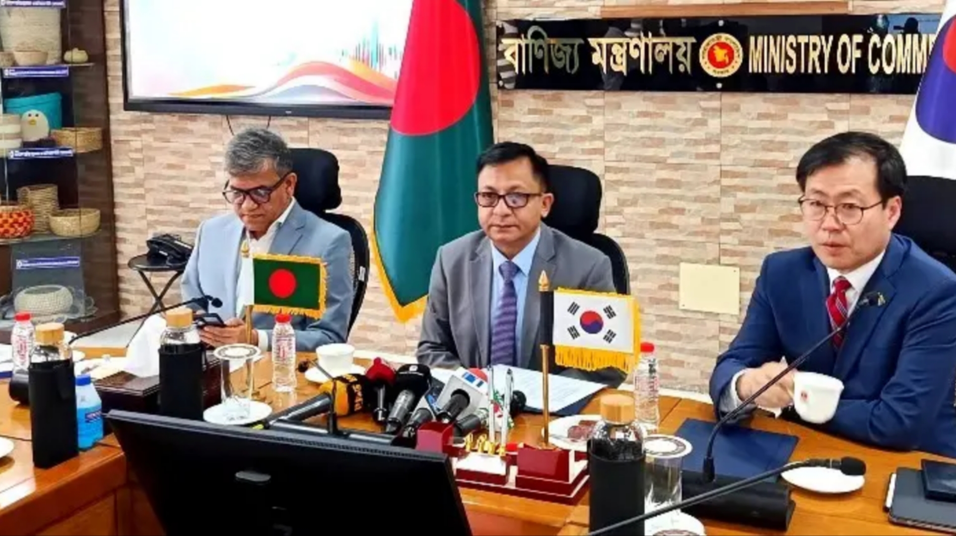 দক্ষিণ কোরিয়ার সঙ্গে বাণিজ্য চুক্তিতে বড় সুবিধা পেল বাংলাদেশ