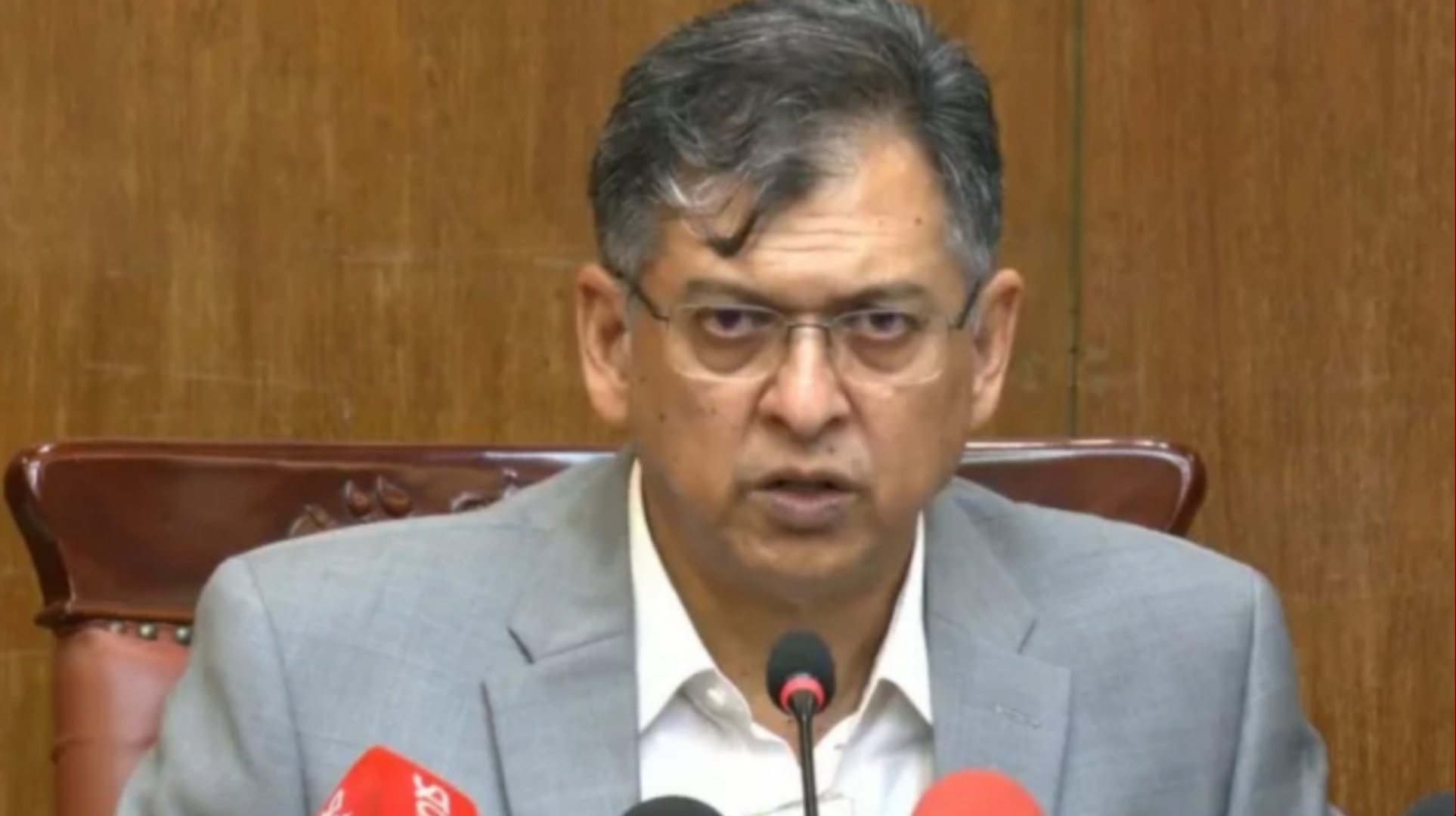 সংবিধান সংস্কারে সমঝোতার ওপর জোর দিলেন স্বরাষ্ট্রমন্ত্রী