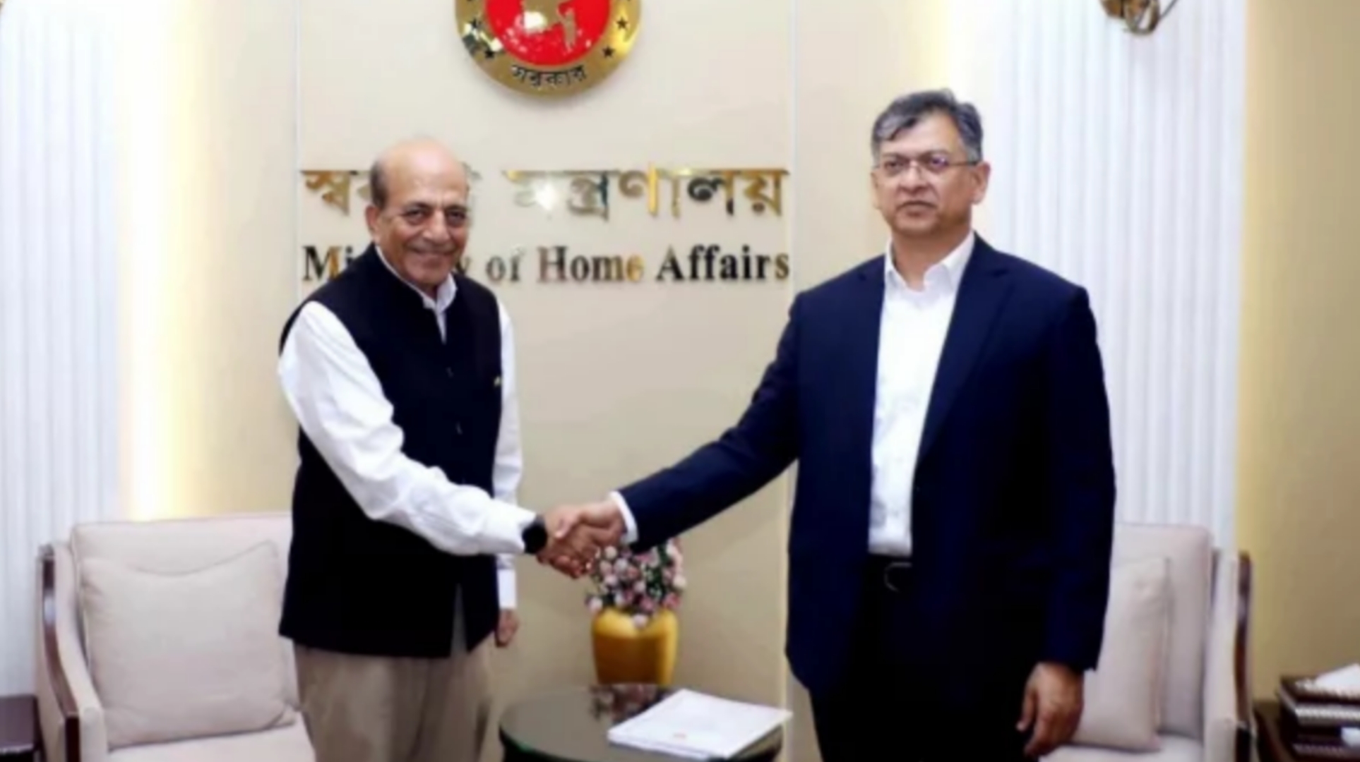 স্বরাষ্ট্রমন্ত্রীর সঙ্গে ভারতীয় হাইকমিশনারের সাক্ষাৎ