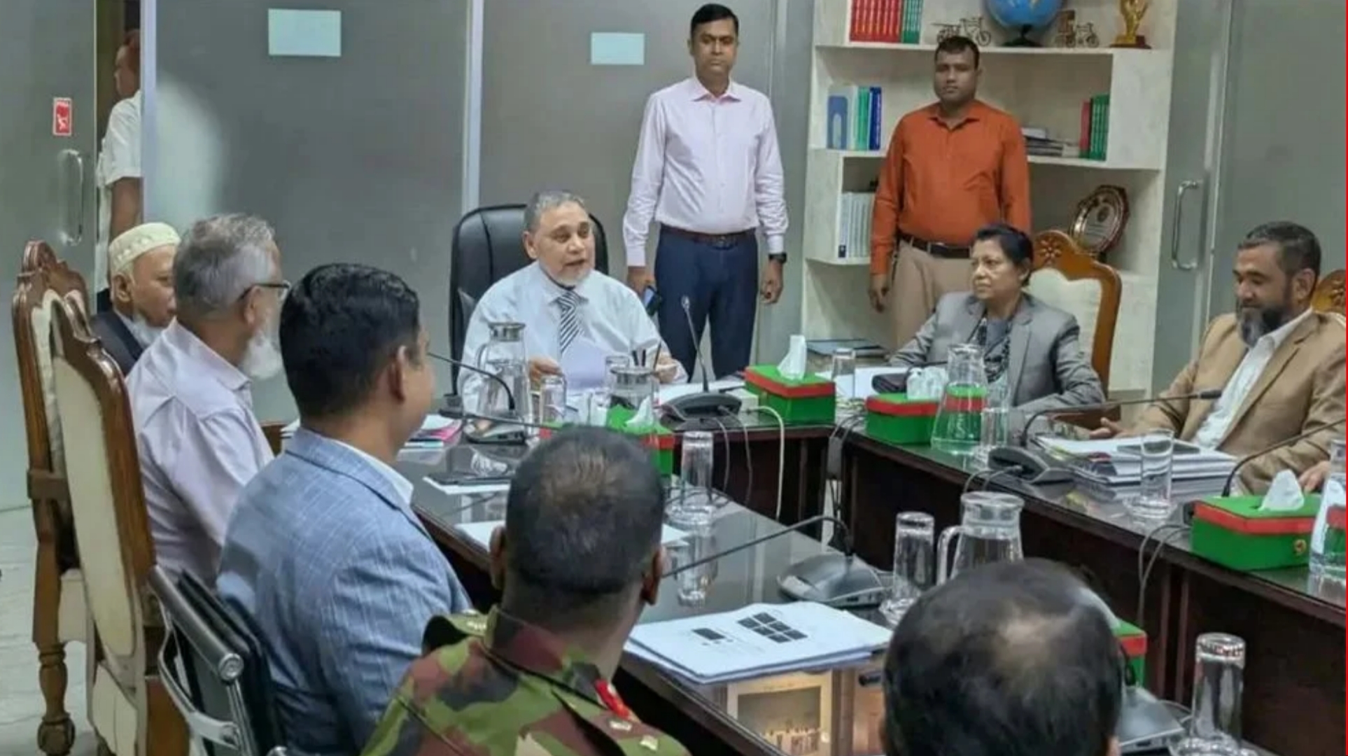 ইউপি ভোট নিয়ে বৈঠকে ইসি