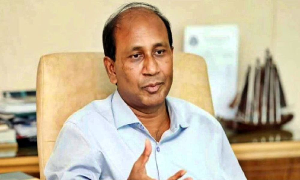 পরিবারসহ সাবেক এসবি প্রধান মনিরুলের ৮৩ ব্যাংক হিসাব অবরুদ্ধ