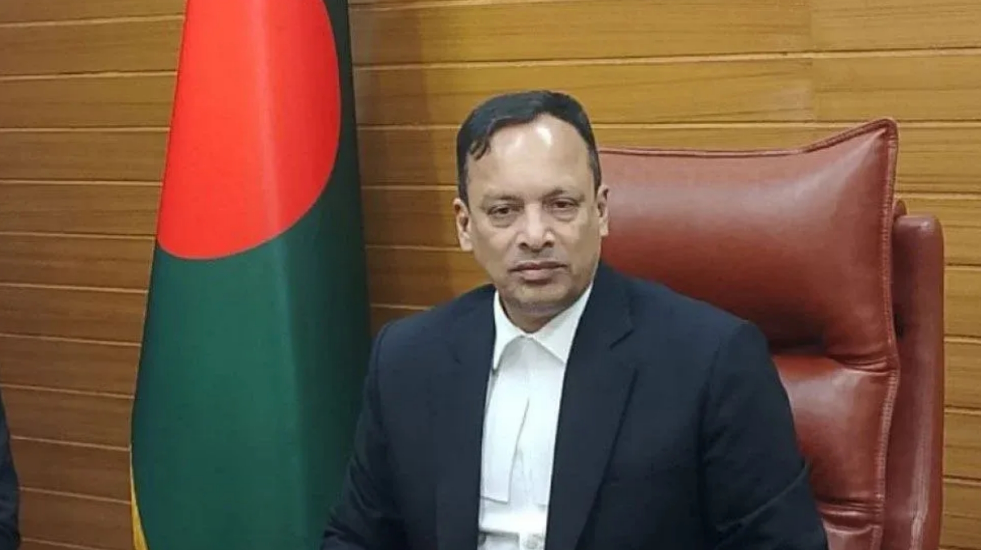 মন্ত্রিসভার যে কাউকে পদত্যাগ করতে বলার ক্ষমতা প্রধানমন্ত্রীর রয়েছে