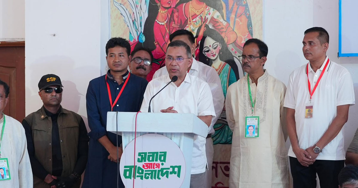 দয়া করে ছাত্র-জনতার গণঅভ্যুত্থানকে বিতর্কিত করবেন না: প্রধানমন্ত্রী