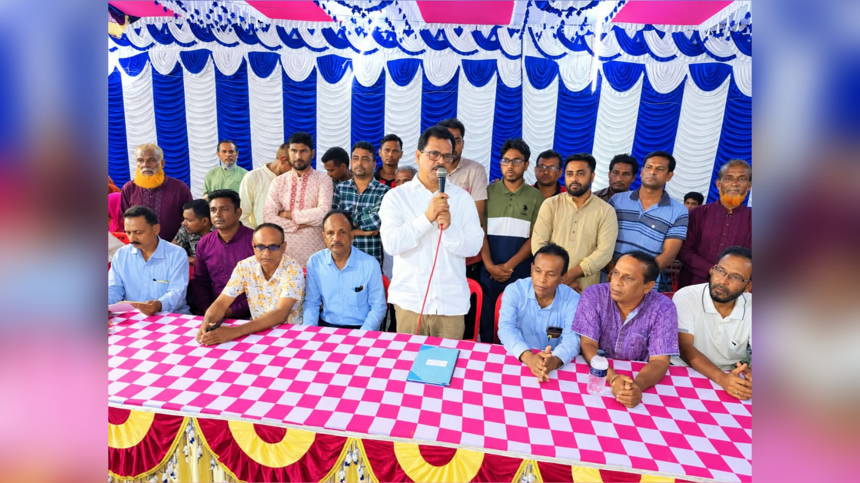 তালায় ৩ দিনে ৭০ পূজামণ্ডপ পরিদর্শন করলেন হাবিব