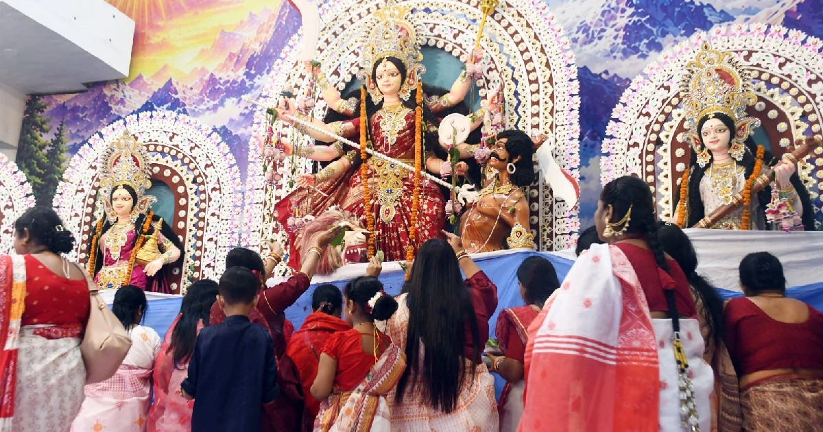 বিজয়া দশমী আজ