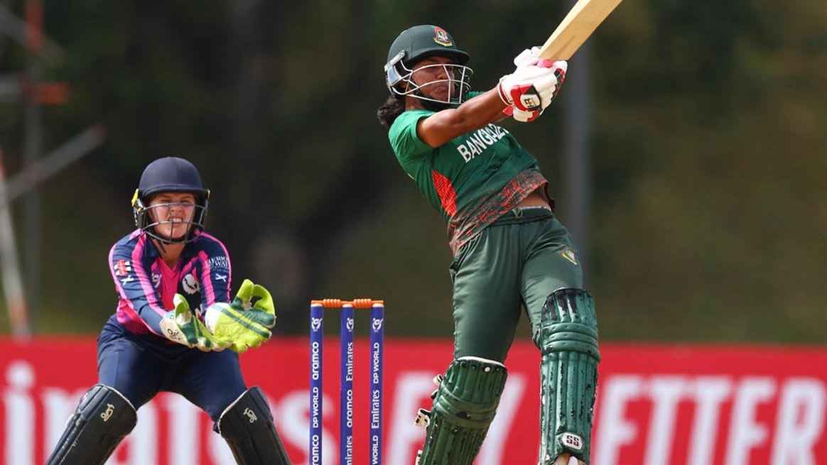 ১৮ রানের জয়ে বিশ্বকাপে সুপার সিক্সে বাংলাদেশ
