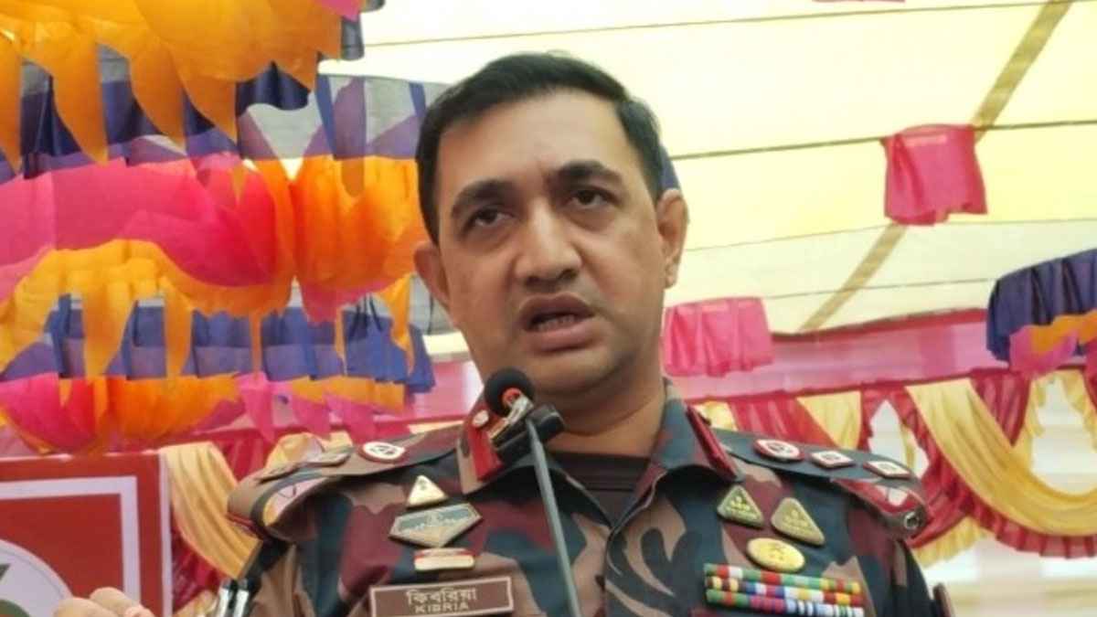 বিএসএফকে শায়েস্তা করার জন্য আমি যথেষ্ট : বিজিবি অধিনায়ক কিবরিয়া