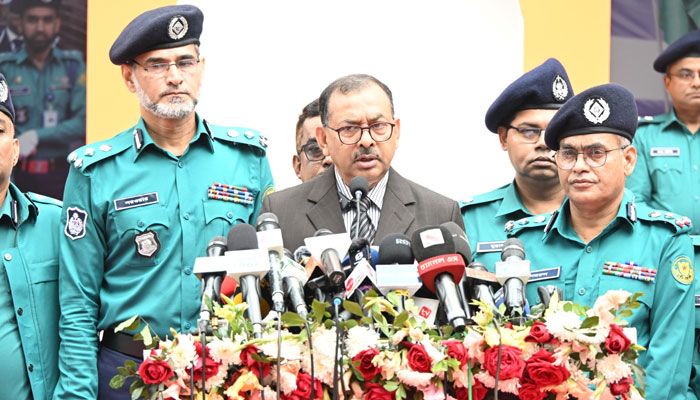 ছাত্রলীগ কোনো প্রোগ্রাম করার চেষ্টা করলে ব্যবস্থা নেবে পুলিশ : ডিএমপি কমিশনার