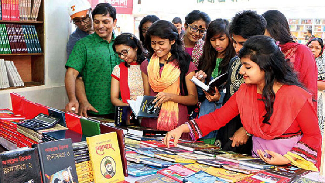 আজ বইমেলা উদ্বোধন করবেন প্রধান উপদেষ্টা