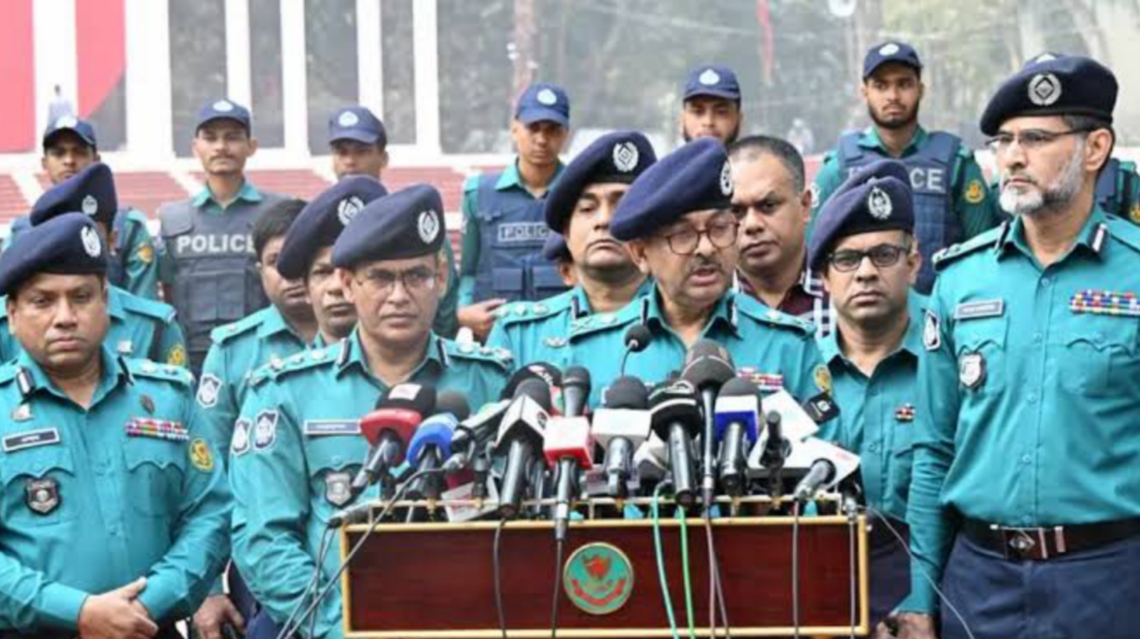 একুশে ফেব্রুয়ারির অনুষ্ঠান ঘিরে কোনো ঝুঁকি নেই: ডিএমপি কমিশনার