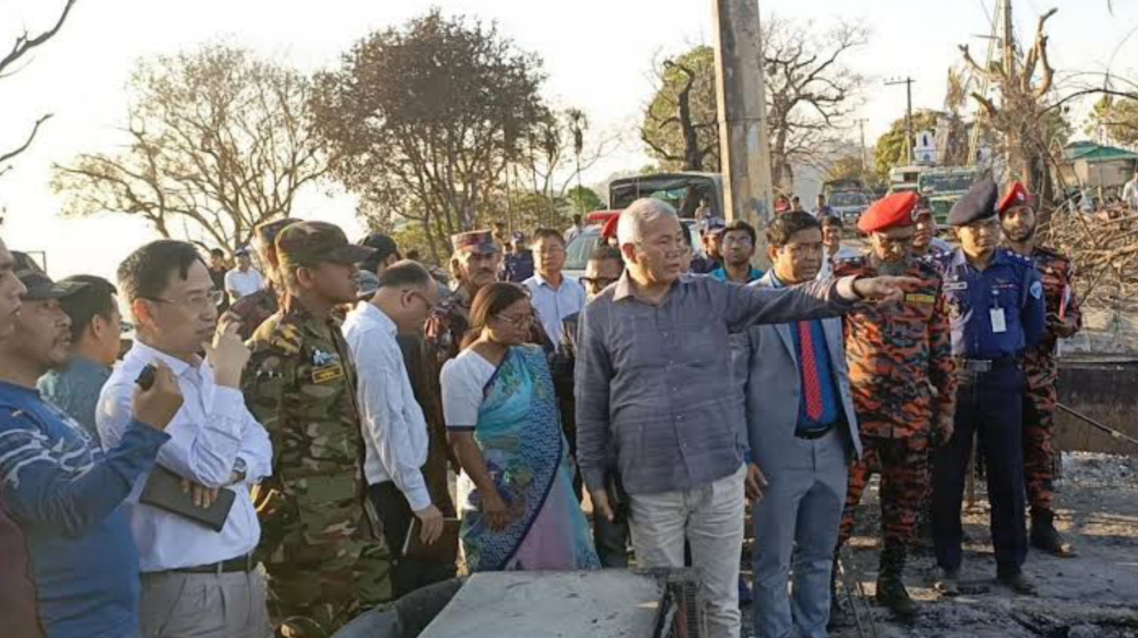 ক্ষতিগ্রস্তদের ঘর নির্মাণ ও ঋণের আশ্বাস পার্বত্য উপদেষ্টার