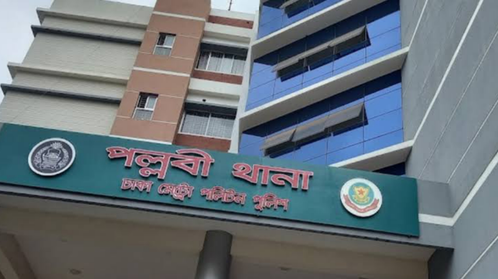 পল্লবী থানায় ঢুকে যুবকের হামলা, ওসিসহ আহত ৩