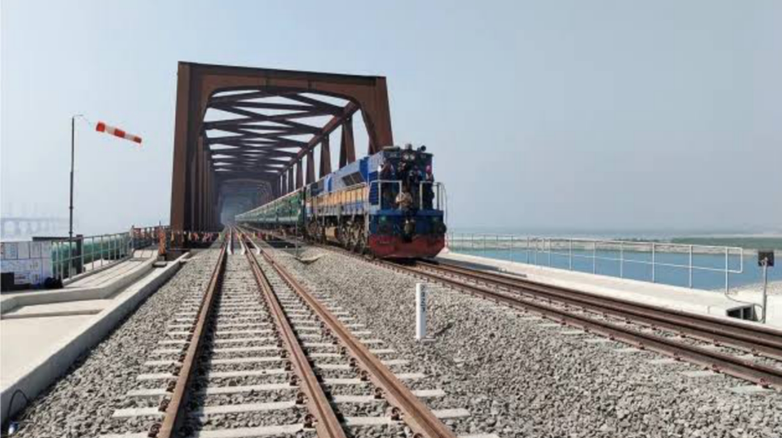 রেলসেতুর উদ্বোধন আজ