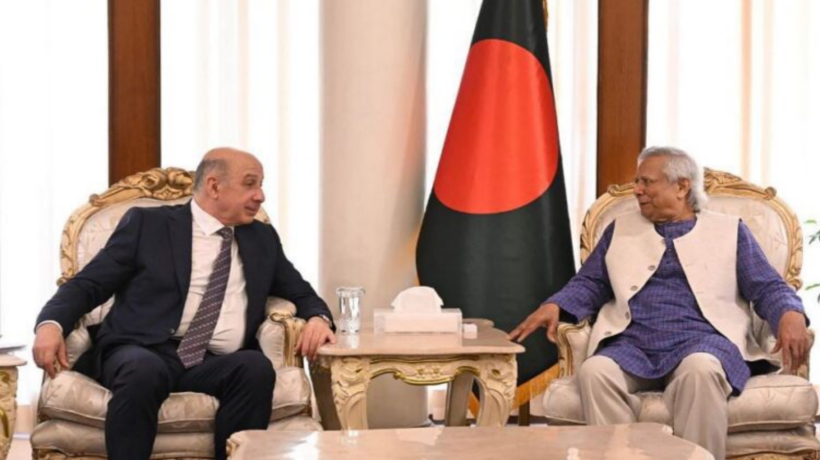 বাংলাদেশকে এক বিলিয়ন ডলারের ঋণ দেবে এনডিবি