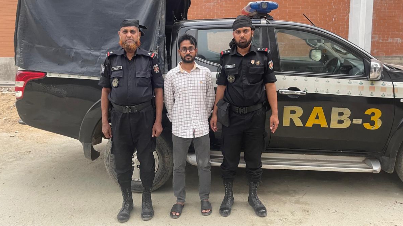 বিয়ের প্রলোভনে ধর্ষণ,যুবক আটক