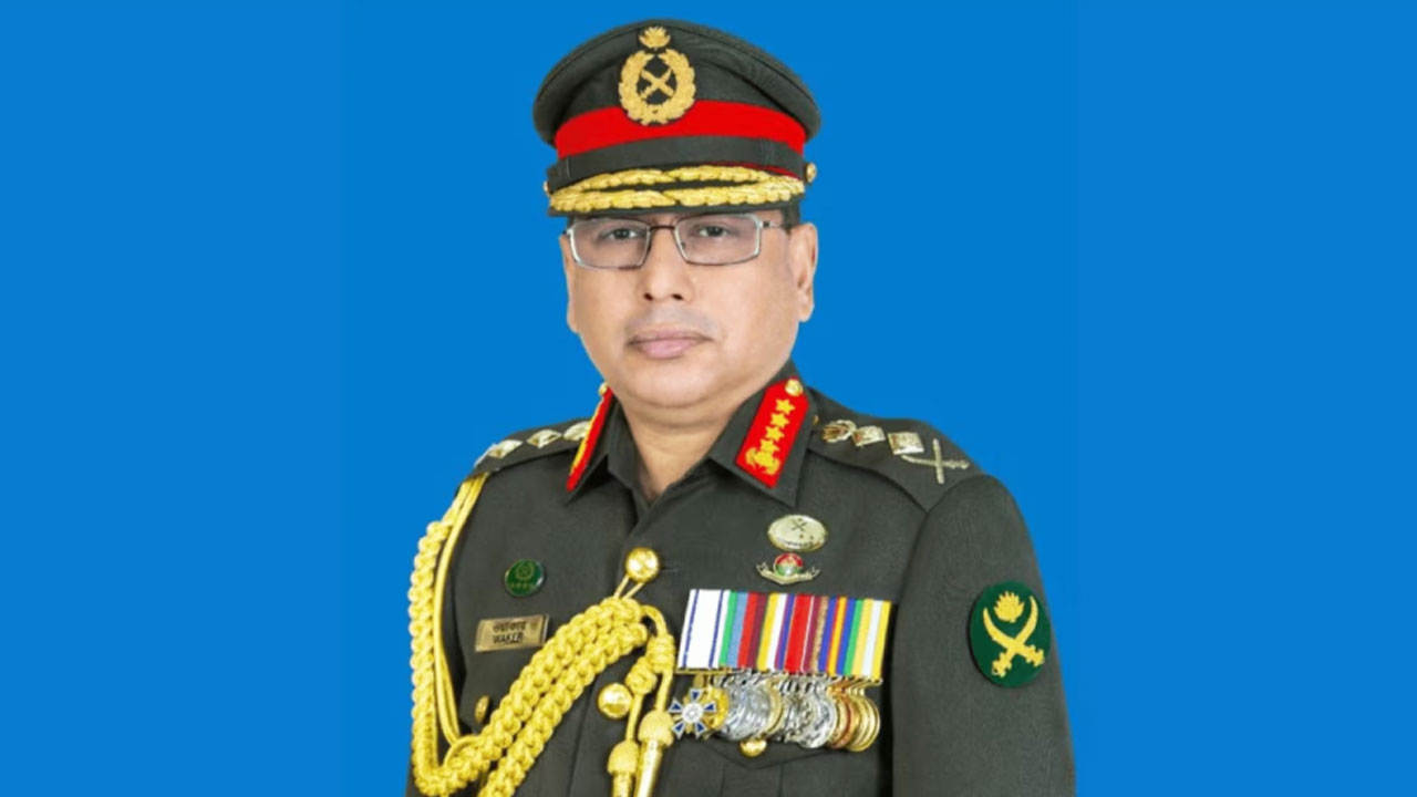 সরকারি সফরে কাতার গেলেন সেনাবাহিনী প্রধান