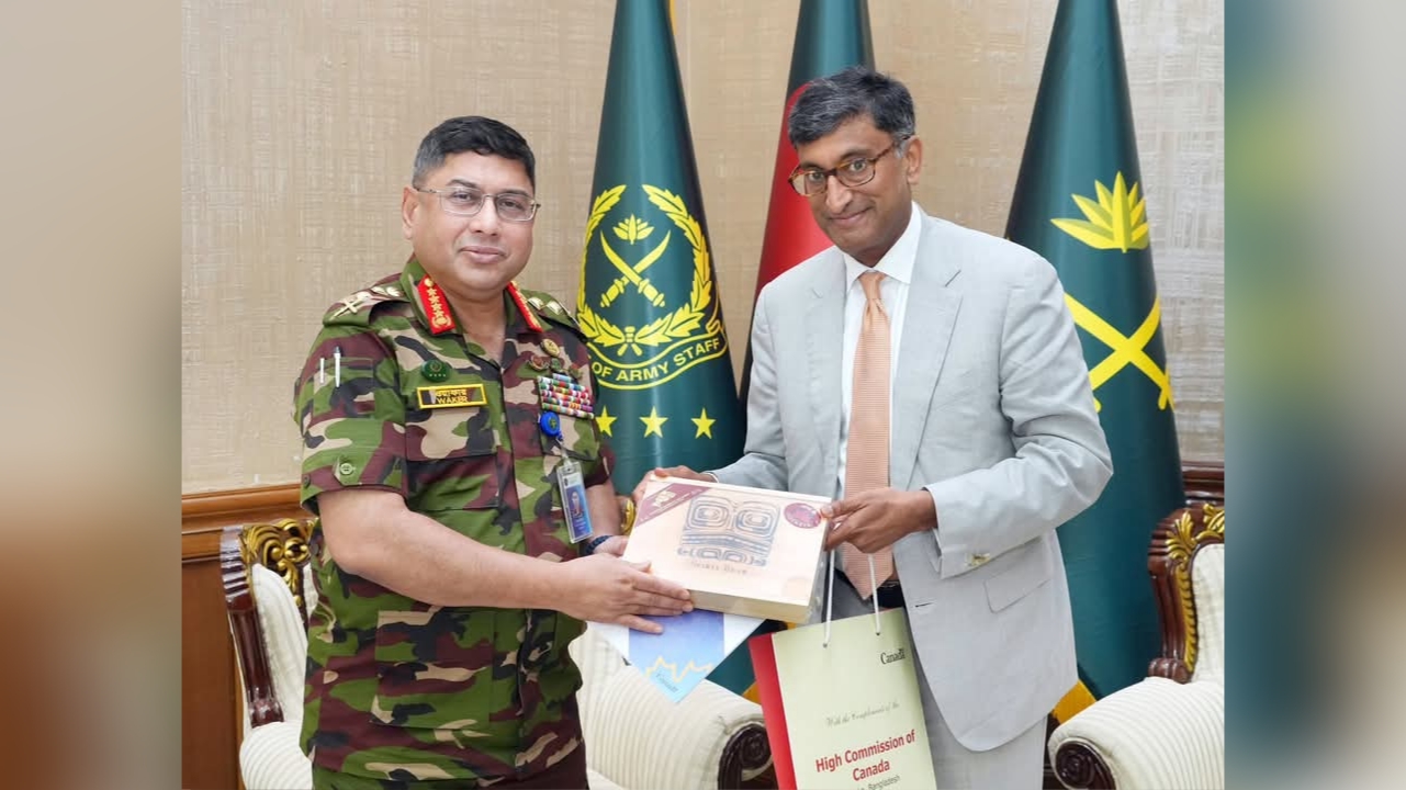 সেনাপ্রধানের সাথে কানাডার বাণিজ্য প্রতিনিধি মি. পল থোপিল এর সৌজন্য সাক্ষাৎ