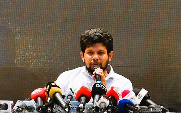 কেন সরকার কাঙ্ক্ষিত কাজ করতে পারছে না, যা বললেন উপদেষ্টা মাহফুজ