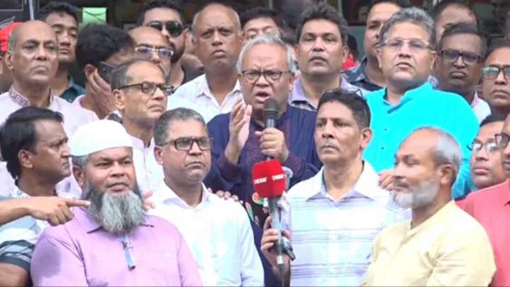 অন্তর্বর্তী সরকারের কথাবার্তা মানুষকে বিরক্ত করে তুলেছে: রিজভী