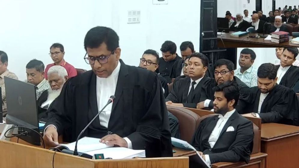 হাসিনার হত্যাযজ্ঞ নিয়ে চিফ প্রসিকিউটরের আবেগঘন শুনানি, এজলাসে পিনপতন নীরবতা