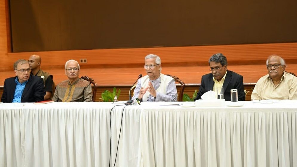 ডিসেম্বরে নির্বাচন চায় অনেক দল, চাপ বাড়ছে সরকারের ওপর