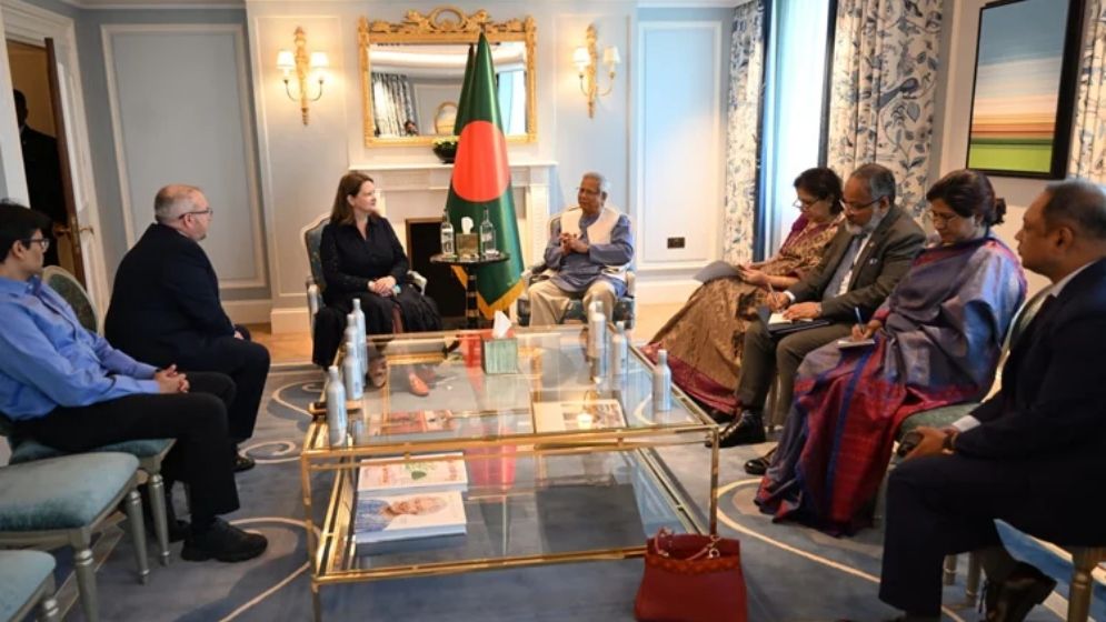 এইচএমএস সার্ভে জাহাজ সম্পর্কে প্রধান উপদেষ্টাকে জানাল ইউকে টিম
