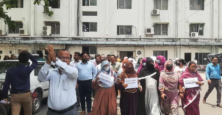 সরকারি চাকরির অধ্যাদেশ বাতিলের দাবিতে সচিবালয়ে আজও বিক্ষোভ