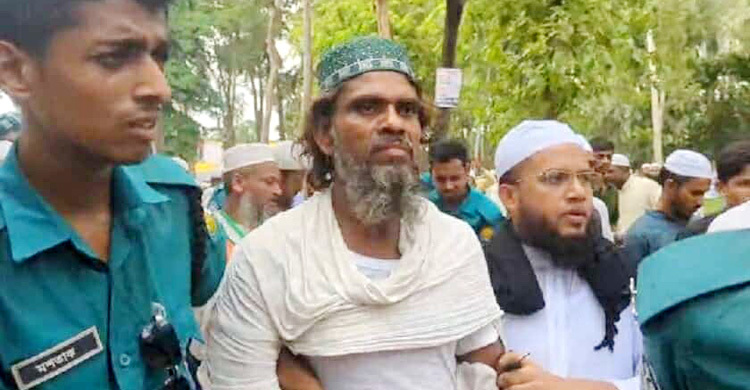 ইসলামী আন্দোলনের সমাবেশ থেকে অস্ত্রসহ ছিনতাইকারী গ্রেফতার