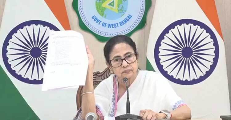 ভোটার লিস্ট থেকে বাঙালিদের নাম বাদ দেওয়ার চক্রান্ত হচ্ছে : মমতা