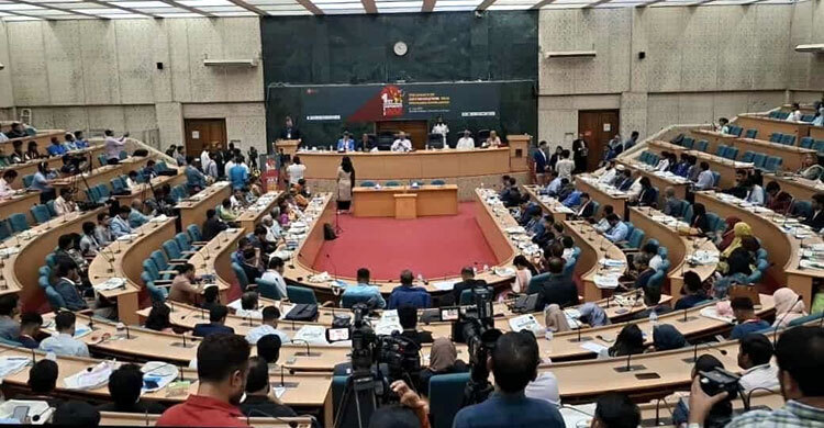 আওয়ামী শাসনব্যবস্থা রাষ্ট্রকে জনগণের বিরুদ্ধে অস্ত্রে পরিণত করেছি : উপদেষ্টা আদিলুর