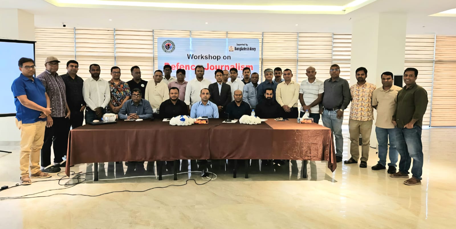 নৌবাহিনীর সহযোগিতায় 'ওয়ার্কশপ অন ডিফেন্স জার্নালিজম' অনুষ্ঠিত 