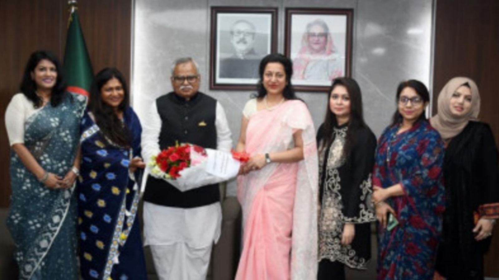 বিদেশে দক্ষ নারী কর্মীর কর্মস্থান তৈরি করা হবে : প্রতিমন্ত্রী