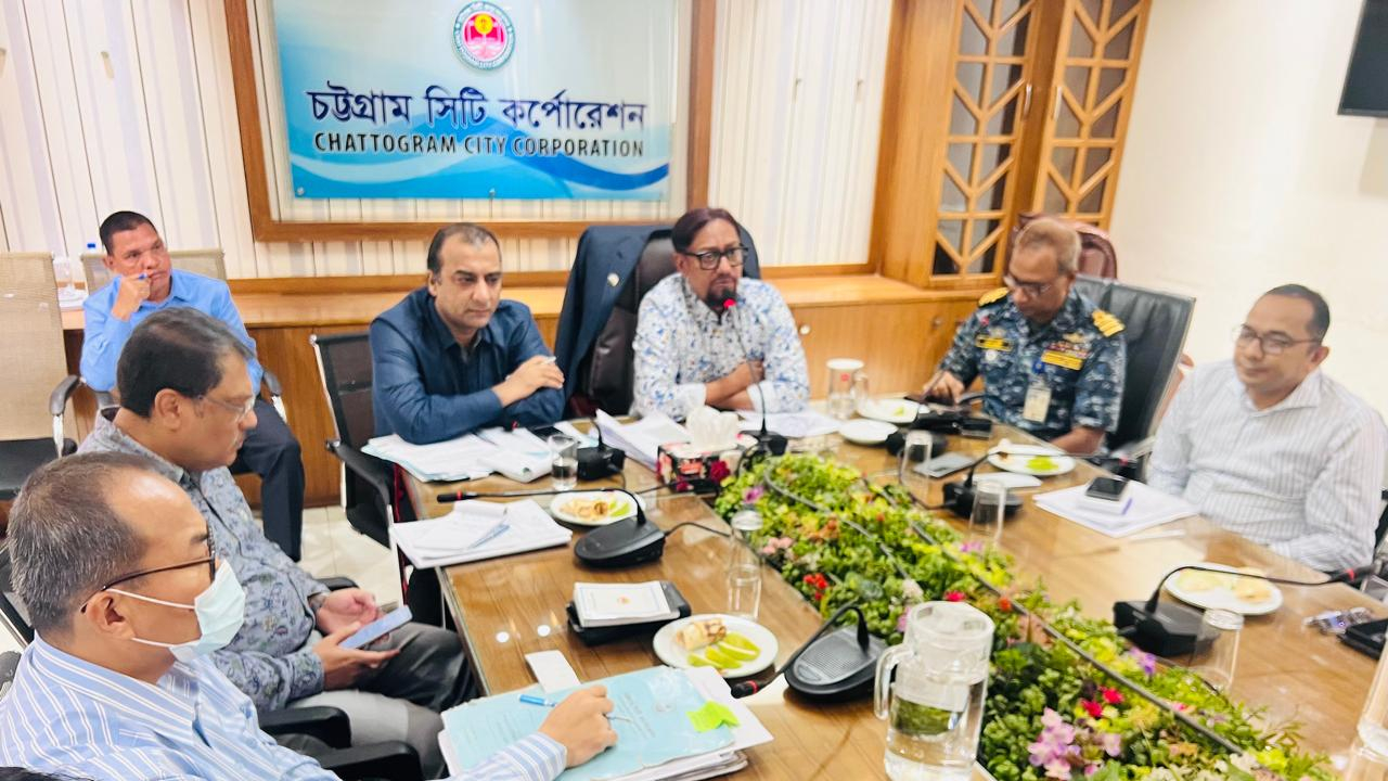 অনুমতি ছাড়া রাস্তা কাটলে ওয়াসার ঠিকাদারের বিরুদ্ধে ব্যবস্থা : মেয়র
