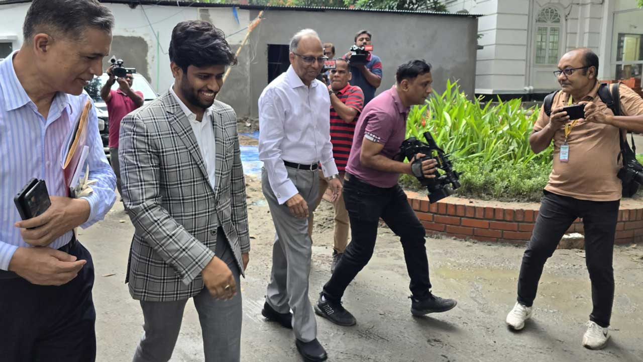 সাক্ষ্য দিতে দ্বিতীয় দিনের মতো ট্রাইব্যুনালে মাহমুদুর রহমান