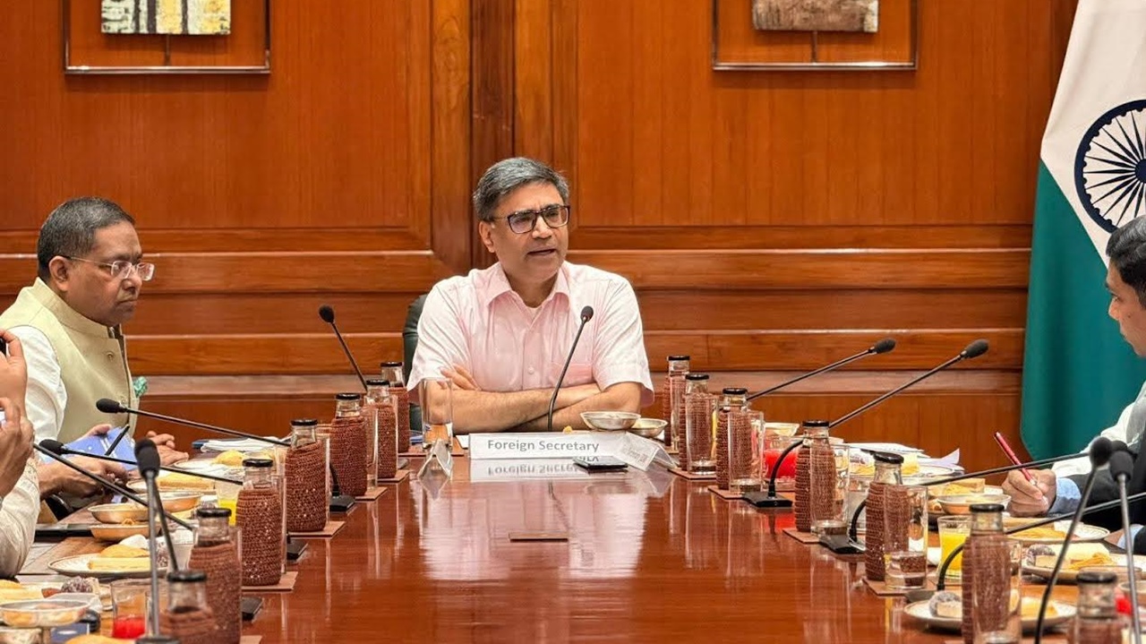 ভারতীয় ভিসা নিয়ে বাংলাদেশিদের ‘সুখবর’ দিলেন বিক্রম মি‌শ্রি