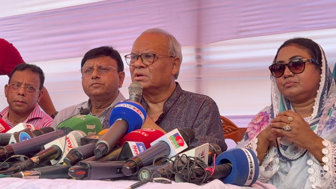 বেগম খালেদা জিয়ার সেফ এক্সিটের দরকার পড়েনি : রিজভী