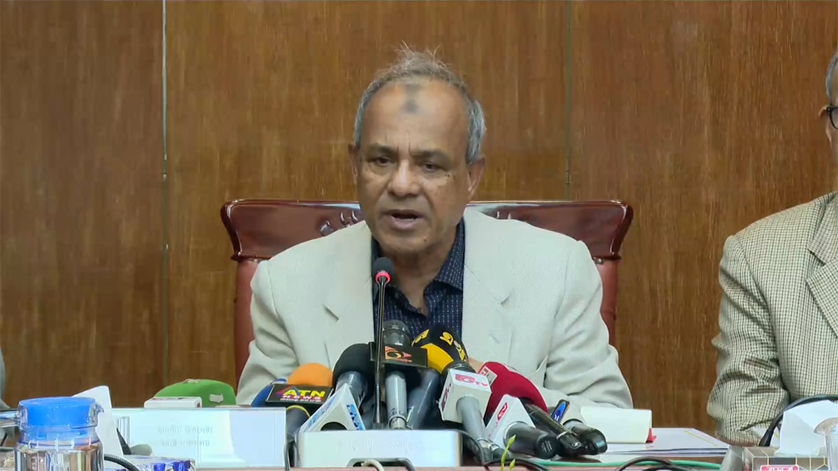 নির্বাচনের আগে অবৈধ অস্ত্র উদ্ধার হবে, আশা স্বরাষ্ট্র উপদেষ্টার