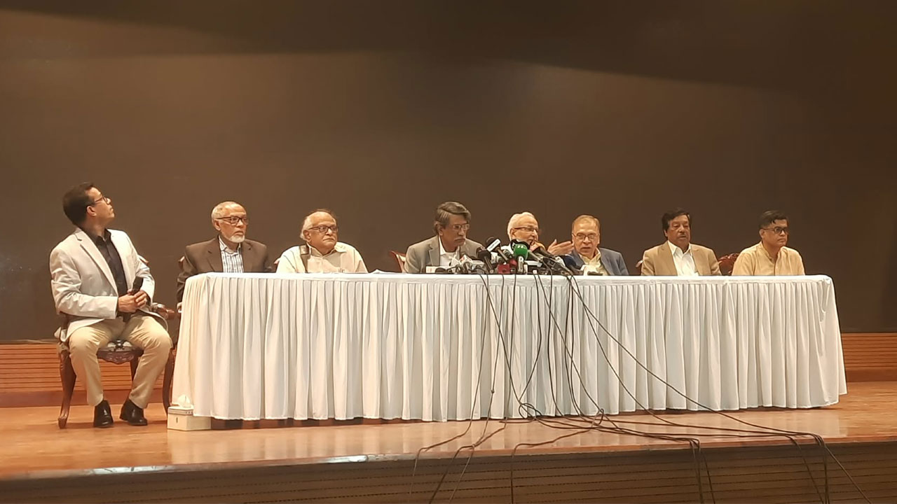 সরকারকে গণভোটের আদেশ দেওয়ার সুপারিশ ঐকমত্য কমিশনের