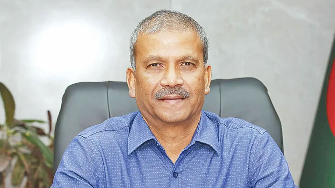 গণভোট ইস্যুতে খুব দ্রুতই ফয়সালা আসবে : আসিফ নজরুল