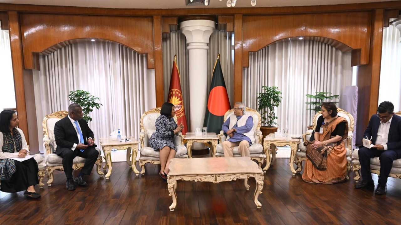সফল নির্বাচন আয়োজনে কমনওয়েলথের সমর্থন চেয়েছেন প্রধান উপদেষ্টা