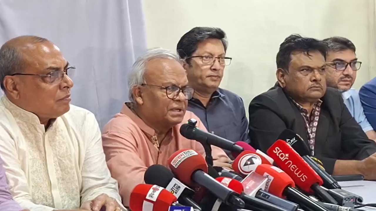 বিজয়ের মাসে মশাল রোড শো’ স্থগিত করেছে বিএনপি