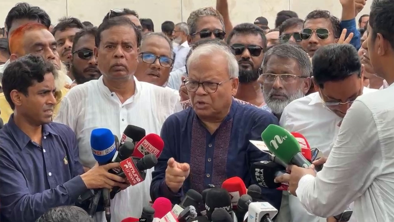 বেগম জিয়ার অসুস্থতা শেখ হাসিনার কারণে : রিজভী