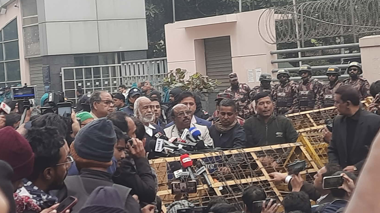 বেগম খালেদা জিয়া অন্যায়ের কাছে কোনোদিন মাথা নত করেনি : ড. মঈন খান